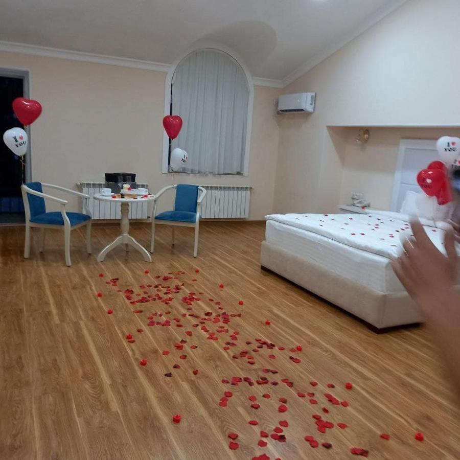 Queens 2 Hotel Ташкент Экстерьер фото