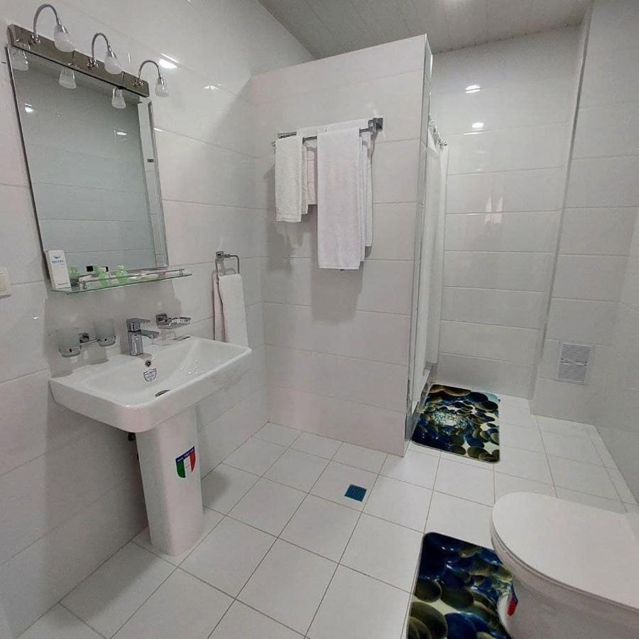 Queens 2 Hotel Ташкент Экстерьер фото