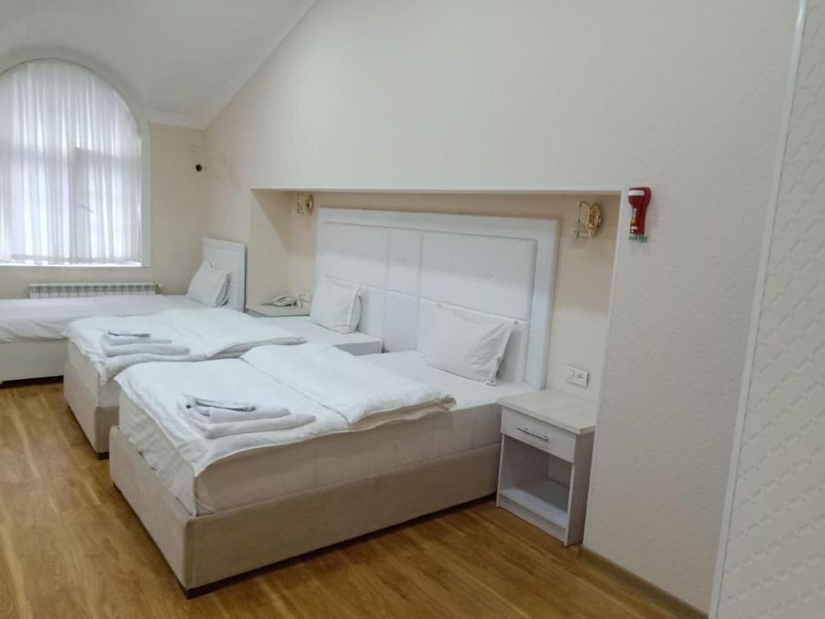 Queens 2 Hotel Ташкент Экстерьер фото