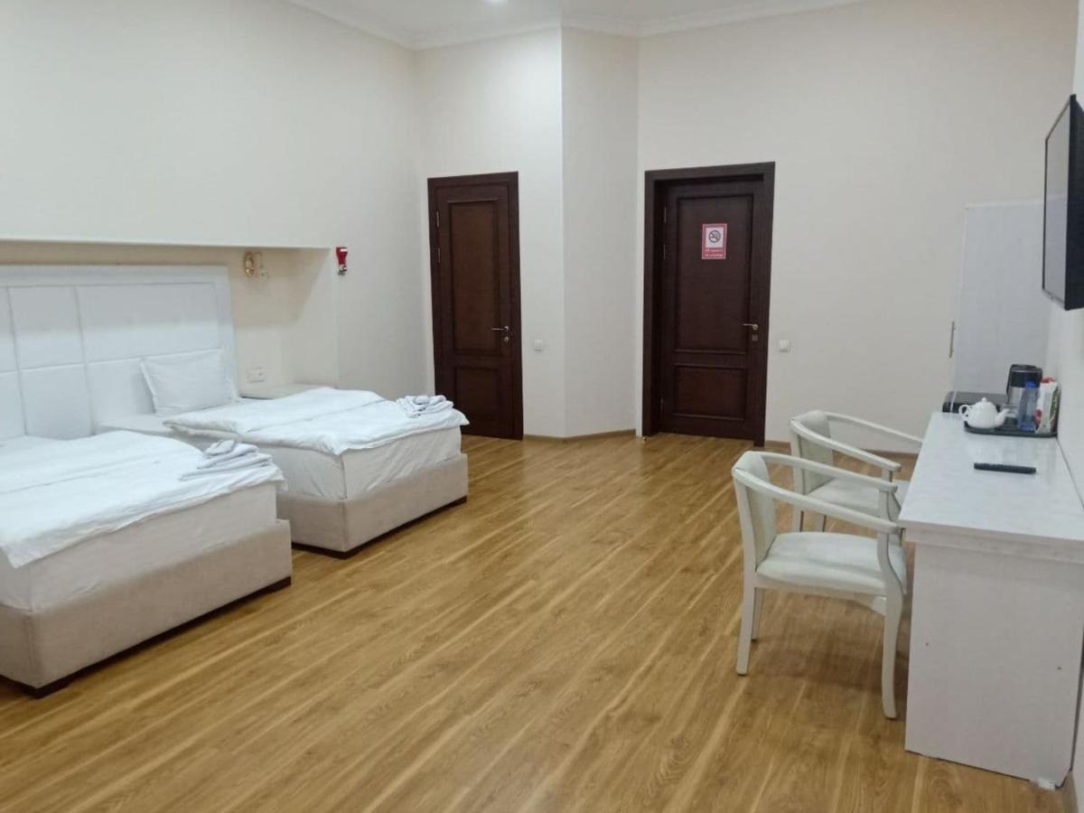Queens 2 Hotel Ташкент Экстерьер фото