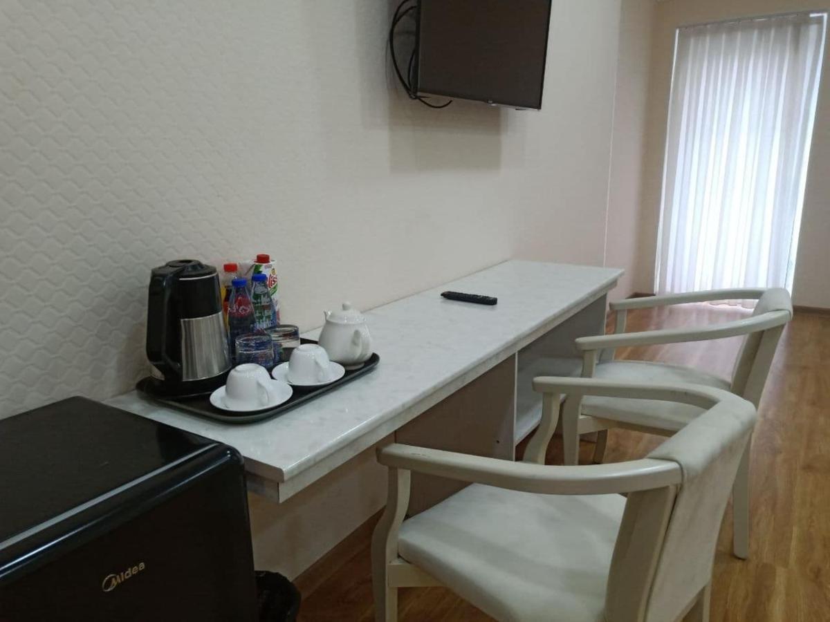 Queens 2 Hotel Ташкент Экстерьер фото