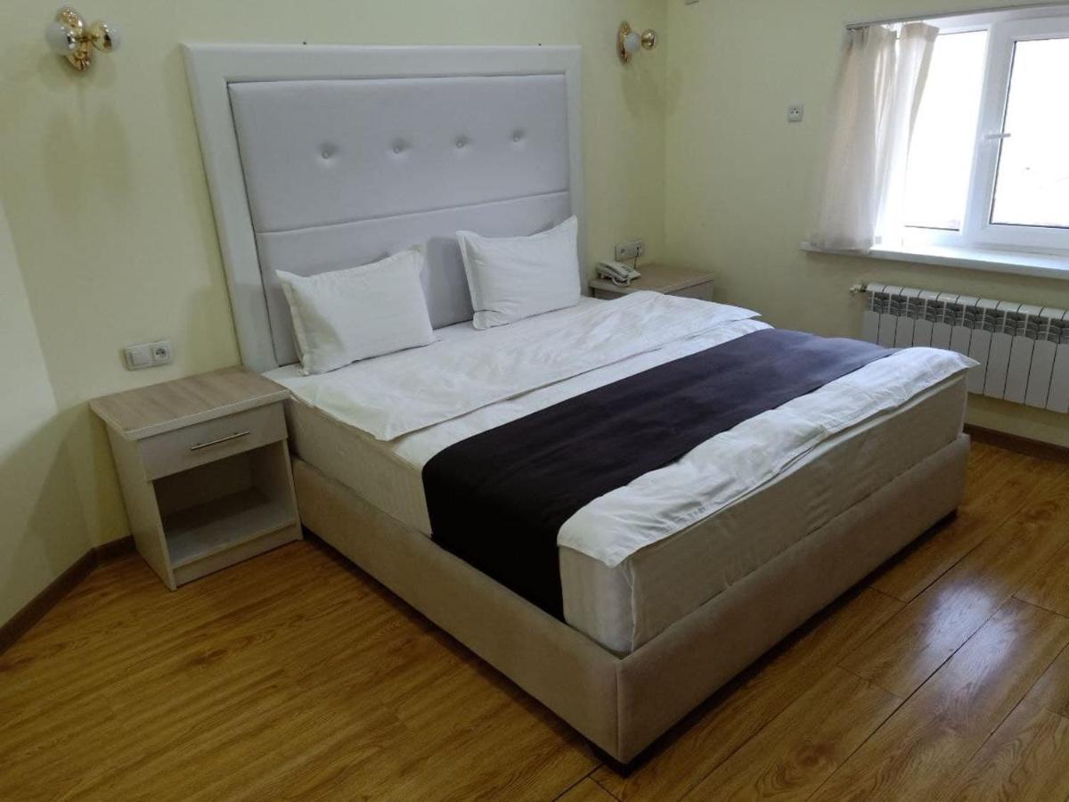 Queens 2 Hotel Ташкент Экстерьер фото