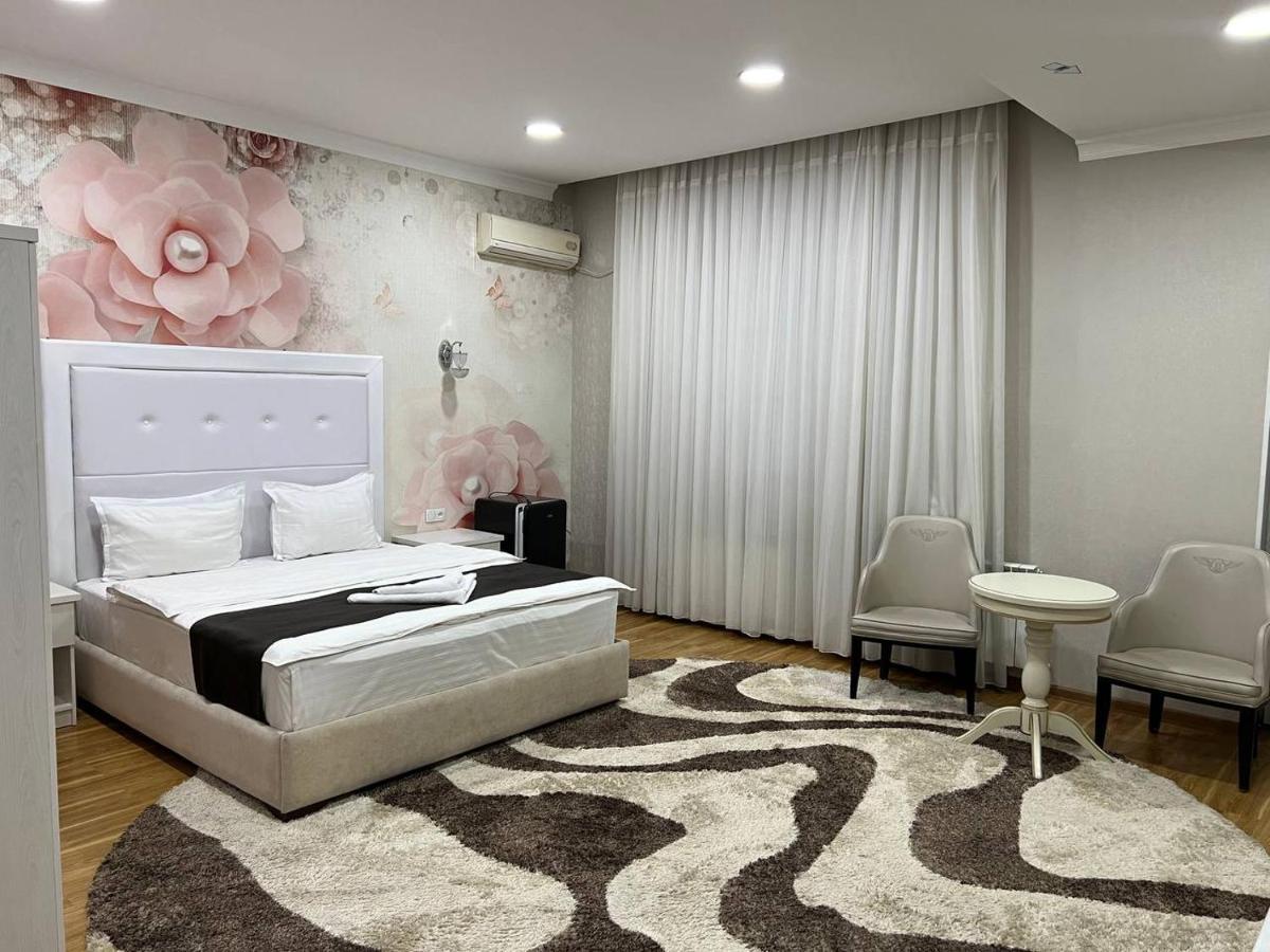 Queens 2 Hotel Ташкент Экстерьер фото